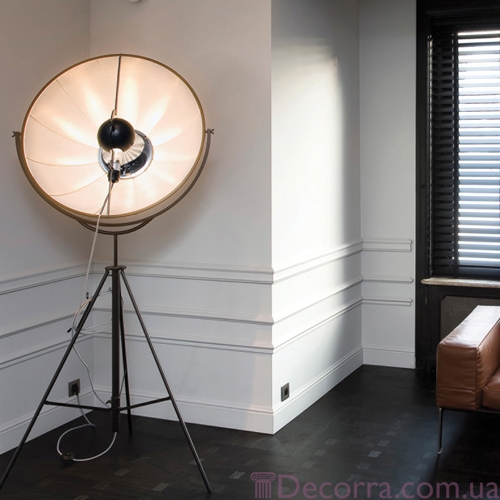 Купить Напольный плинтус гладкий Orac decor SX118 окрашенный в RAL 9003.